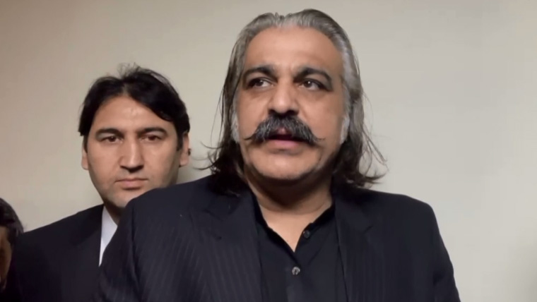 سول نافرمانی کی تحریک کیلئے عمران خان کے حکم کا انتظار ہے: علی امین گنڈاپور