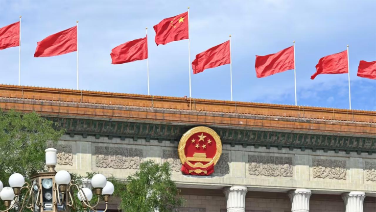 امریکہ "نیشنل ڈیفنس اتھارائزیشن ایکٹ 2025” میں چین سے متعلق منفی شقوں پر عمل درآمد سے گریز کرے ۔ نیشنل پیپلز کانگریس کی فارن افیئرز کمیٹی