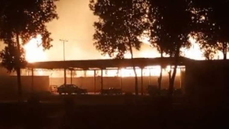 ملتان: گیس سے بھرا ٹینکر آگ لگنے سے پھٹ گیا، 5 افراد جاں بحق، 25 زخمی