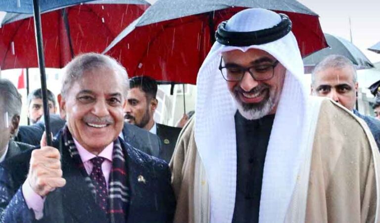 ابو ظبی کے ولی عہد پاکستان پہنچ گئے، صدر اور وزیراعظم نے استقبال کیا