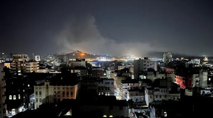 یمن کے دارالحکومت صنعا میں امریکی فضائی حملے، 12 افراد جاں بحق، 30 زخمی