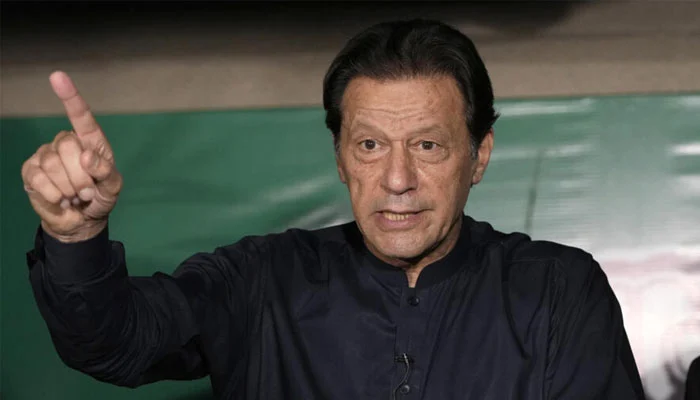 پارٹی رہنماؤں کے ایک دوسرے پر الزامات، عمران خان نے وارننگ دیدی