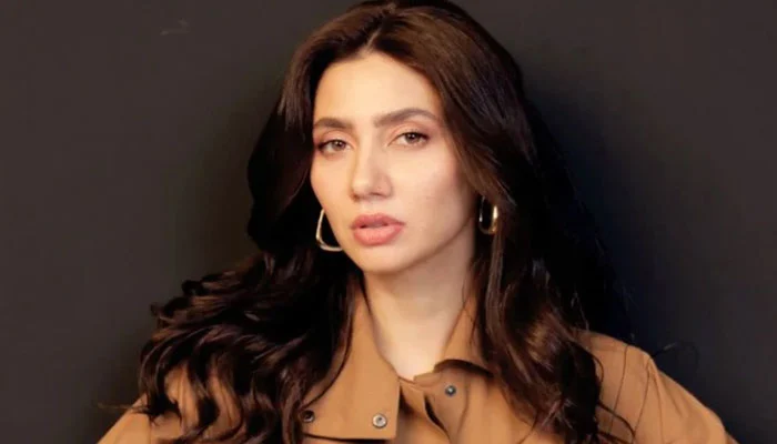 ’شکر گزار ہوں پاکستانی ہوں‘ : ماہرہ خان کا بھارت کے بزدلانہ حملے پر کرارا جواب