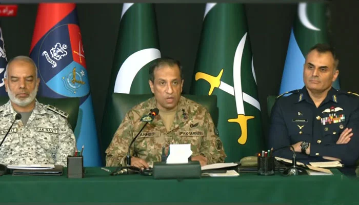 پاک فوج نے اپنی صلاحیتیوں کا جزوی استعمال کیا، متعدد جنگی صلاحیتیں مستقبل کیلئے محفوظ رکھیں: ڈی جی آئی ایس پی آر