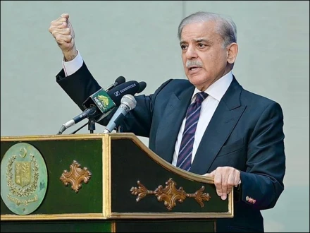 بھارت سے جب مذاکرات ہوں گے تو کشمیر، پانی، تجارت اور دہشتگردی کے حوالے سے بات ہوگی: وزیراعظم