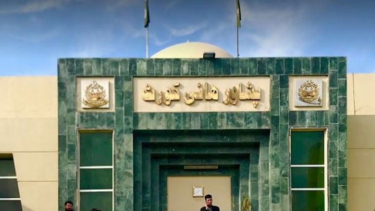 پشاور ہائیکورٹ نے مخصوص نشستوں پر منتخب ممبران کو حلف لینے سے روک دیا