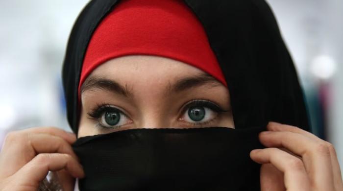 قازقستان میں عوامی مقامات پر ‘نقاب’ کرنے پر پابندی عائد