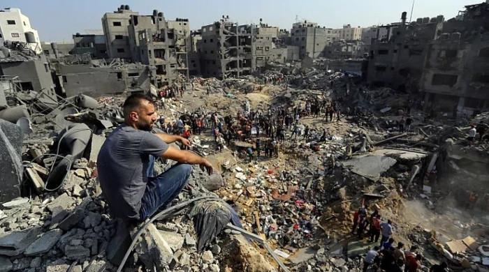 غزہ: سنگین غذائی قلت کے بعد برستے بارود نے ماحولیاتی بحران پیدا کردیا، مٹی اور پانی زہریلے ہوگئے