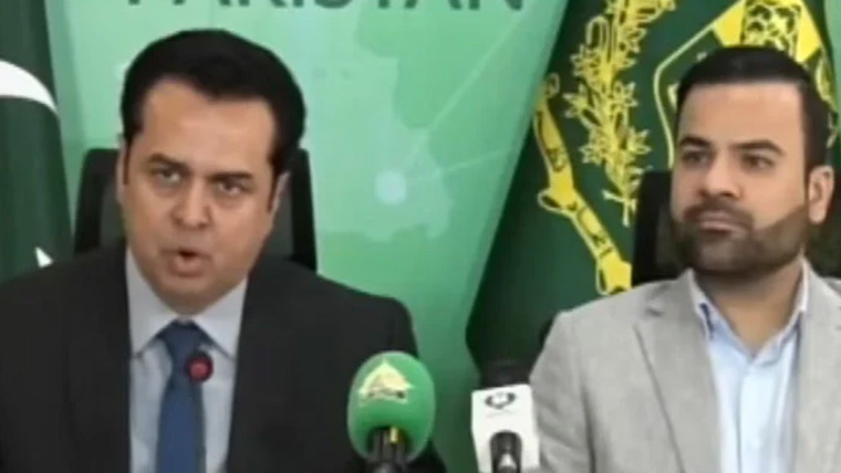 دہشت گرد تنظیمیں سوشل میڈیا کے ذریعے نوجوانوں کو بھرتی کر رہی ہیں: طلال چودھری