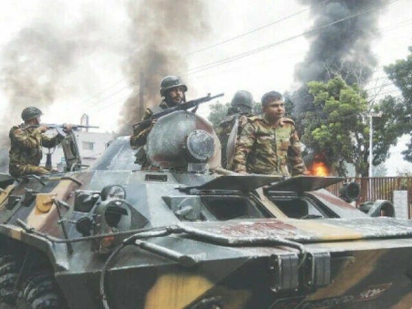 بنگلہ دیش: حسینہ واجد کے آبائی ضلع گوپال گنج میں شدید جھڑپیں، 4 افراد ہلاک، کرفیو نافذ