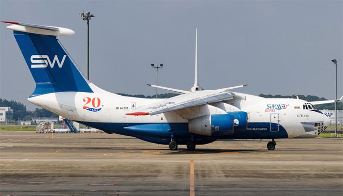 باکو سے بھارت جانے والی غیرملکی پرواز کی کراچی میں ایمرجنسی لینڈنگ