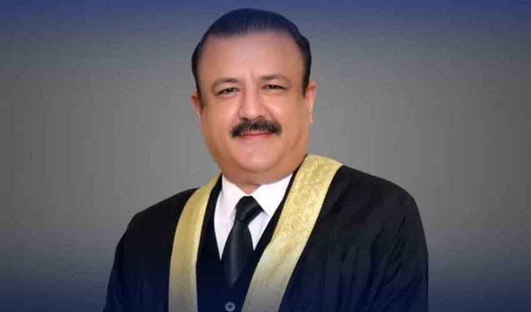جسٹس طارق محمود جہانگیری کو کام سے روکنے کا ہائیکورٹ کا آرڈر معطل
