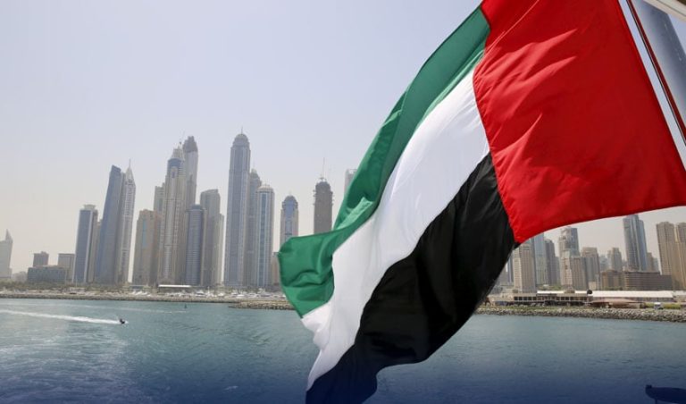 متحدہ عرب امارات نے 9 ممالک کے ورک اور وزٹ ویزوں پر پابندی عائد کر دی