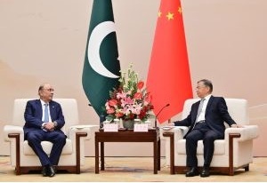 صدر مملکت آصف علی زرداری کی چینی کمیونسٹ پارٹی کے رہنما و وزیر لی شولئی سے چنگڈو میں ملاقات، دو طرفہ تعاون کو سیاسی، اقتصادی اور ثقافتی شعبوں میں بڑھانے پر تبادلہ خیال کیا