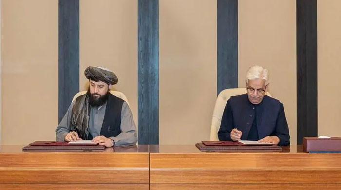 پاک افغان مذاکرات کی آخری کوشش جاری، افغان وفد کے مؤقف میں بار بار تبدیلی مذاکرات نتیجہ خیز بنانے میں بڑی رکاوٹ