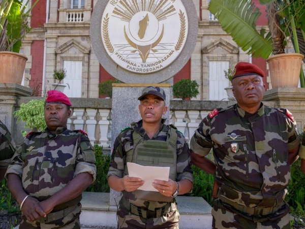 مڈغاسکر؛ صدر کے ملک سے فرار کے بعد فوج اقتدار پر قابض