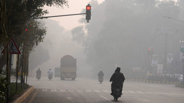 لاہور میں فضائی آلودگی میں کمی، بھارتی شہر دہلی دنیا میں سرفہرست