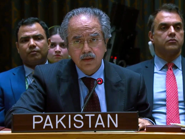 پاکستان صدر ٹرمپ کے غزہ منصوبے کی مکمل حمایت کرتا ہے، عاصم افتخار