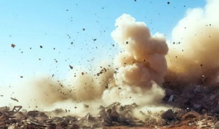 ڈیرہ اسماعیل خان: پولیس گاڑی کے قریب دھماکا، 2 اہلکار شہید