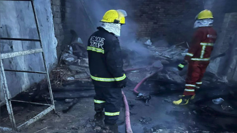 چارسدہ: گیس سلنڈر دھماکے میں دو بچے جاں بحق، باپ شدید زخمی