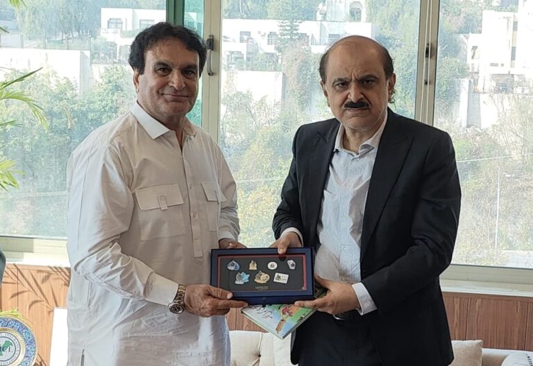 خیبر پختون خوا میں 15 ٹرف کے باوجود صرف 3 کھلاڑی قومی ٹیم تک پہنچ سکے، محی الدین وانی