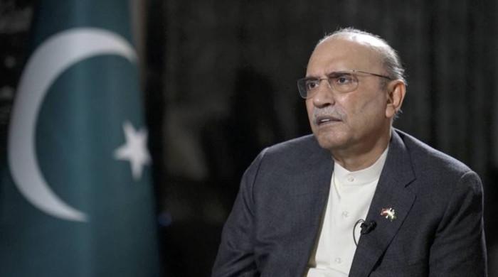 سندھ طاس معاہدہ خطے میں پانی کی منصفانہ تقسیم کا ضامن ہے، عملدرآمد بحال کیا جائے: صدر زرداری