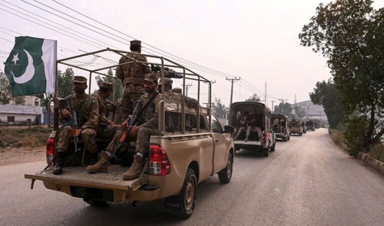 خیبرپختونخوا میں سیکیورٹی فورسز کی 2 مختلف کارروائیوں میں 13 خوارج ہلاک