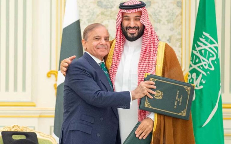 سعودی عرب نے پاکستان کے 5 ارب ڈالر کے قرض کی واپسی 3 سال کیلئے مؤخر کر دی
