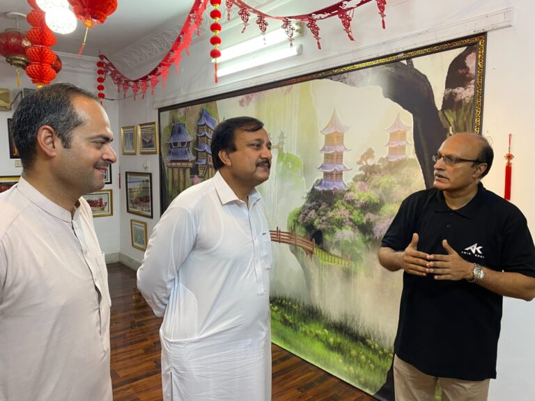 خیبرپختونخوا کے وزیر معدنیات کی چینی سرمایہ کاروں کو صوبے کے معدنی وسائل سے استفادے کی دعوت