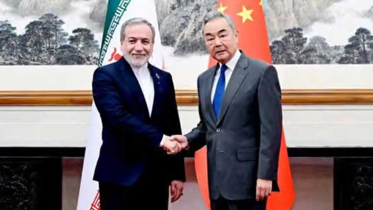 سفارتی حل کیلئے تیار، قومی خود مختاری کا دفاع کریں گے: ایرانی وزیر خارجہ