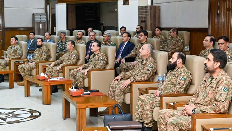 عوام کی حمایت سے دہشت گردوں اور انکے گمراہ کن نظریے کو مکمل شکست دیں گے،فیلڈمارشل