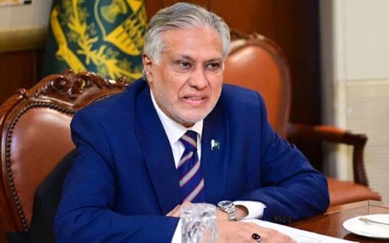 خیبرپختونخوا سے دہشتگردی کے خاتمے کیلئے تمام وسائل بروئے کار لارہے ہیں،اسحاق ڈار