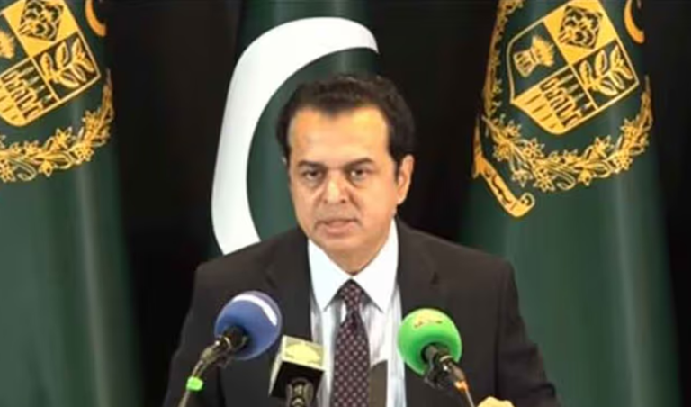 طلال چوہدری کی سہیل آفریدی کو حفاظتی تحویل میں لینے کی تصدیق